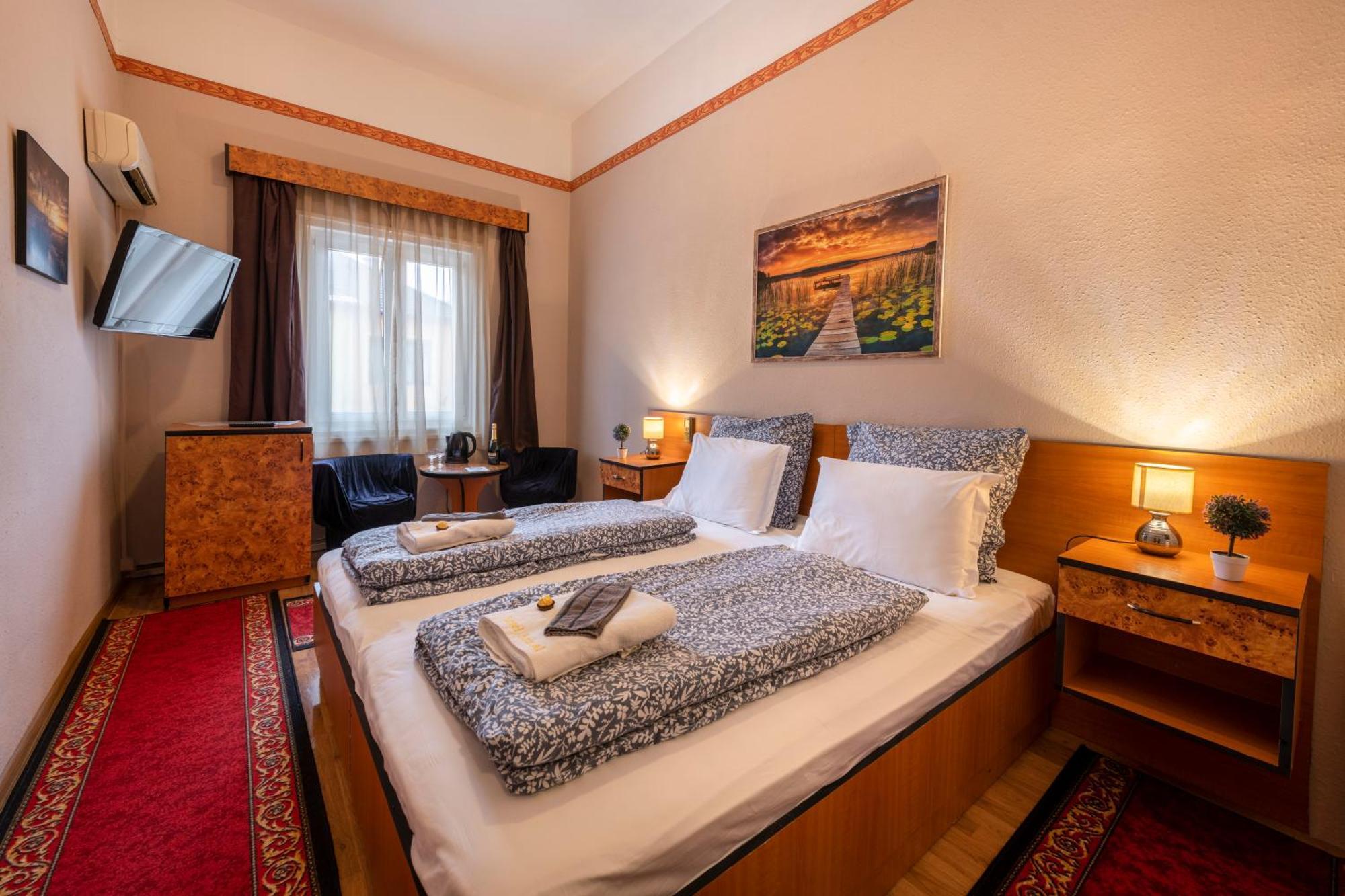 Hotel Kristal Budapest Exterior foto