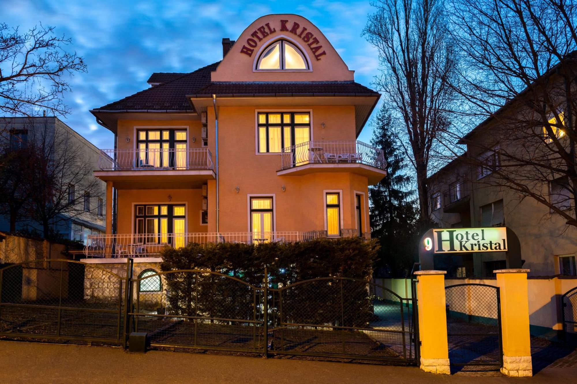 Hotel Kristal Budapest Exterior foto
