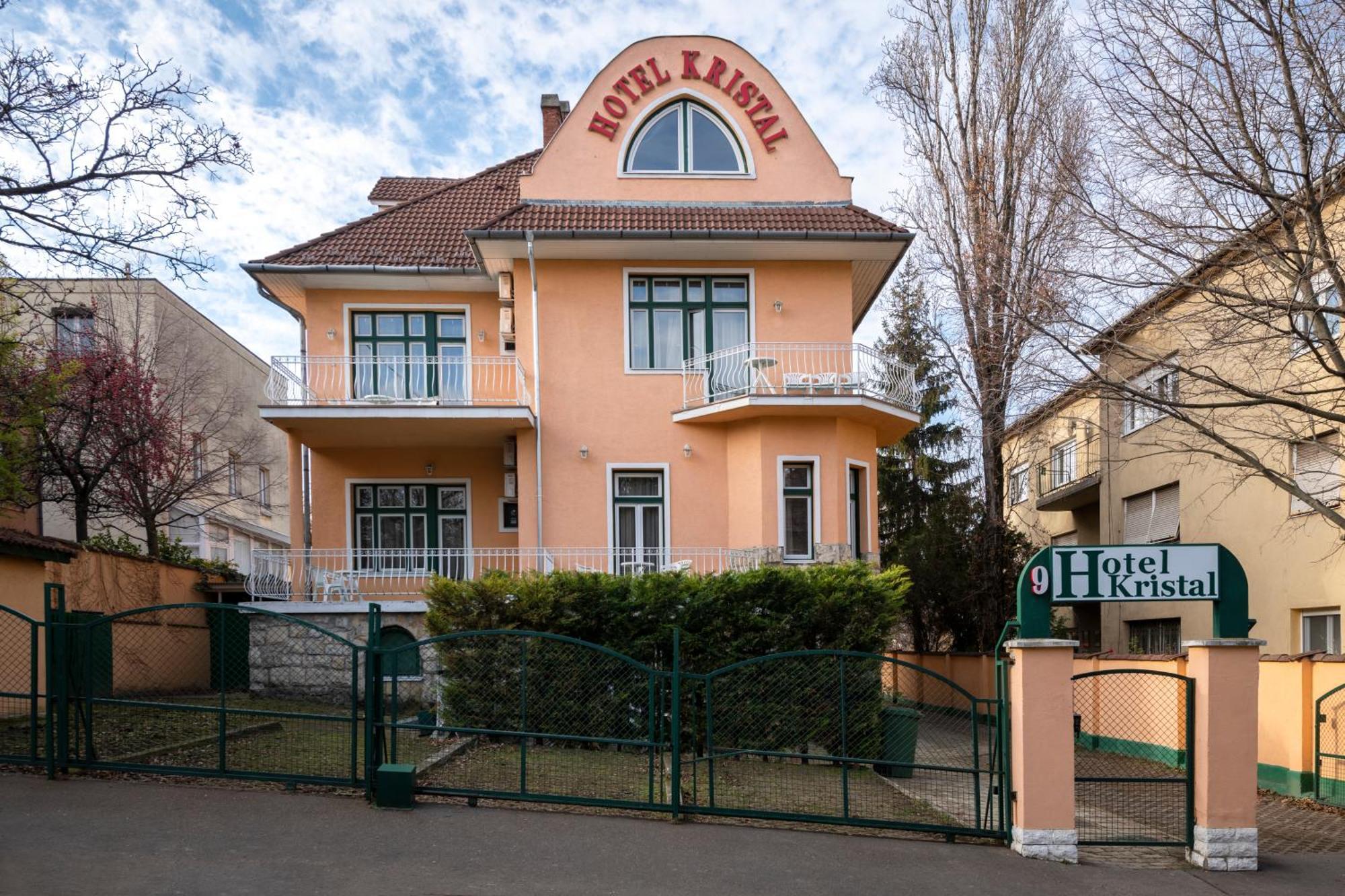 Hotel Kristal Budapest Exterior foto